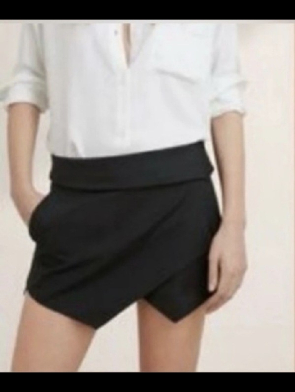 50%off🎊Aritzia Talula Berklee Shorts Skorts